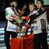 Награждение игроков «Авангард» серебряными медалями чемпионата России, Омск. (с) Фото В. Казионова